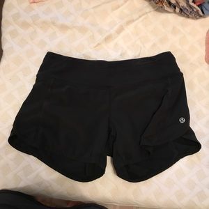 Lulu lemon speed short